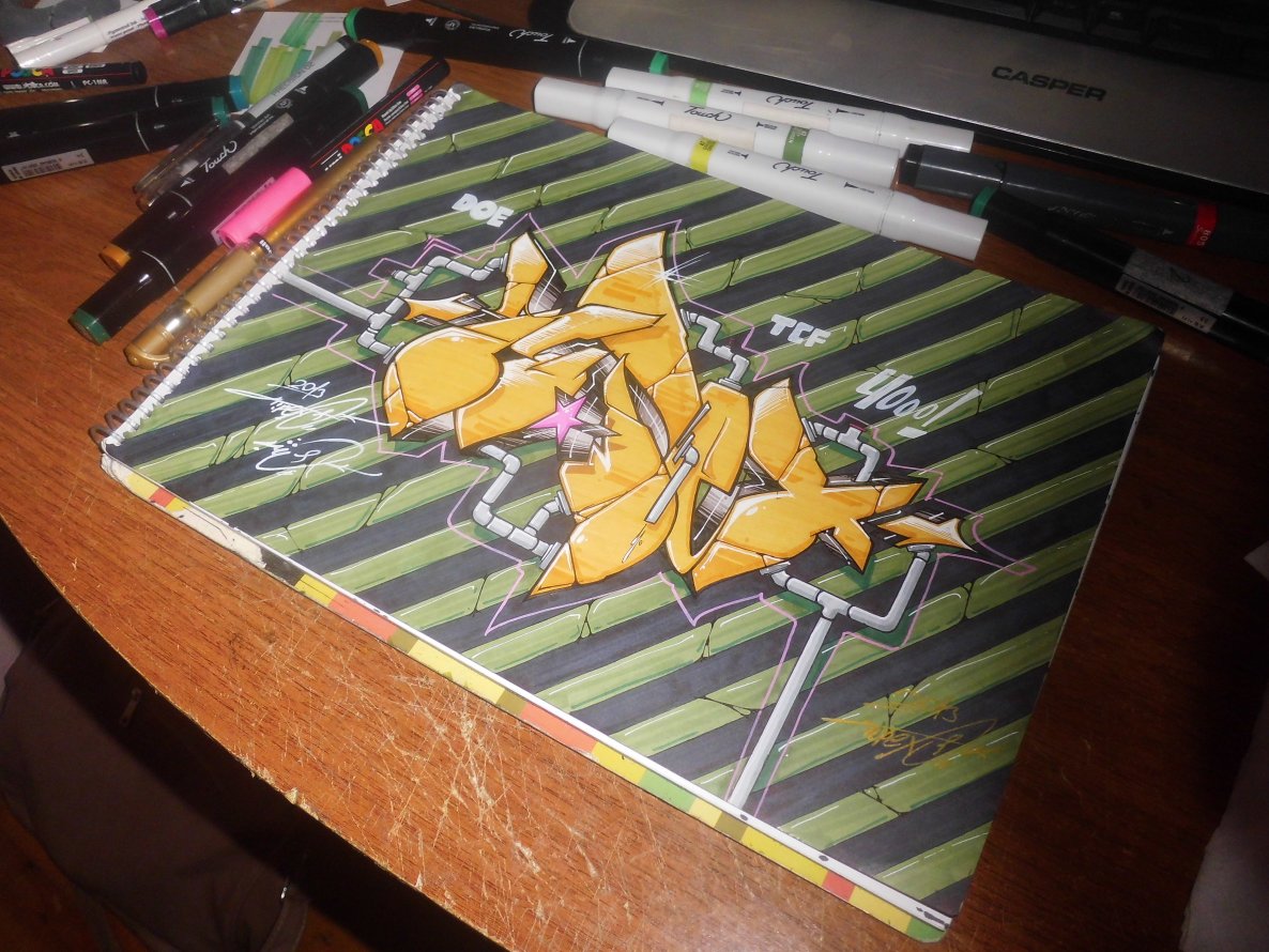 Graffiti Sketch - Photo by tipex - tipex (2013)