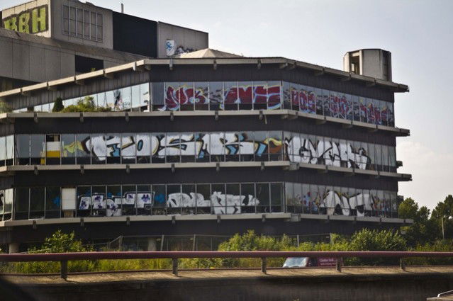 Graffiti Artwork - Photo by tobias1896