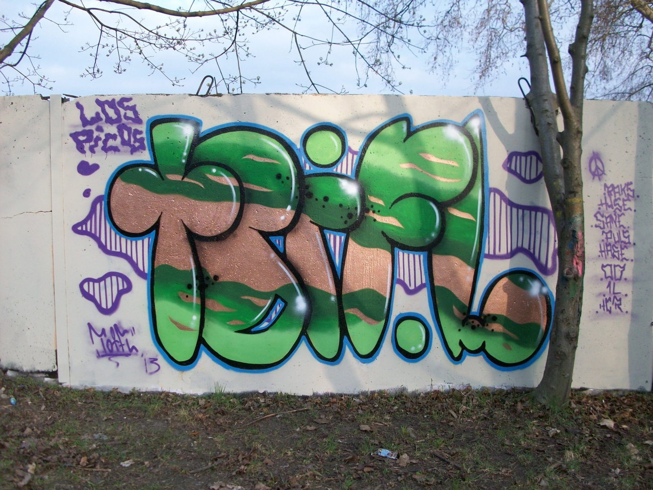 Graffiti Wall - Photo by toifel - toifel, toifl, io (2013)
