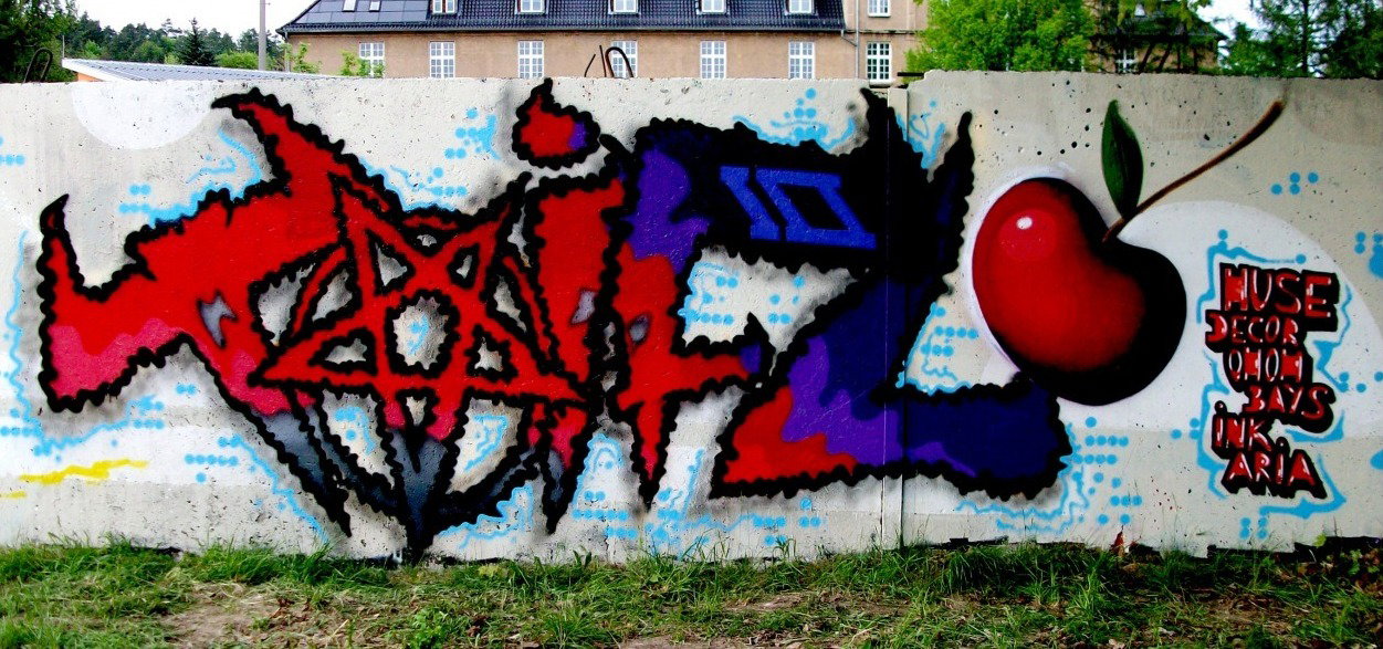 Graffiti Wall - Photo by toifel - toifel, toifl, io (2013)