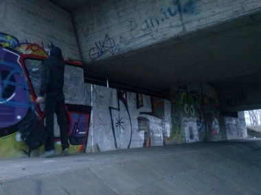 Graffiti Bombing - Photo by tok - tok, kero, asek (2013)