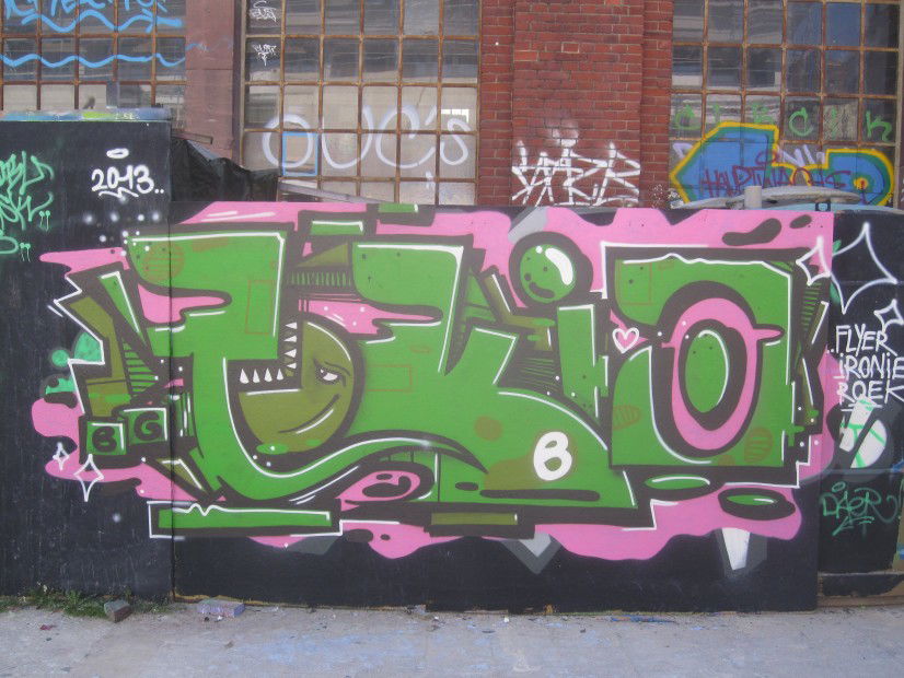 Graffiti Wall - Photo by tokione