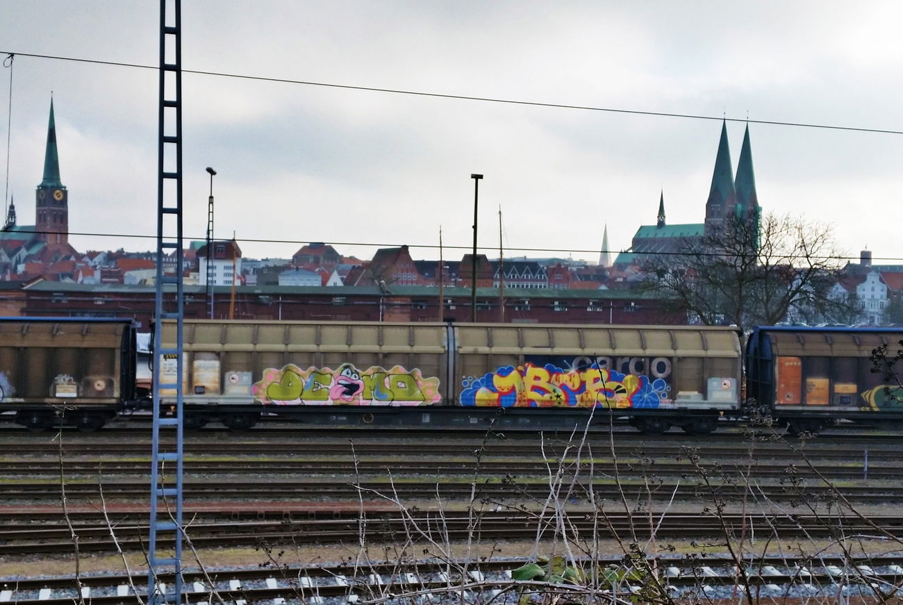 Graffiti Train - Photo by tom21083 - JBCB, Demo