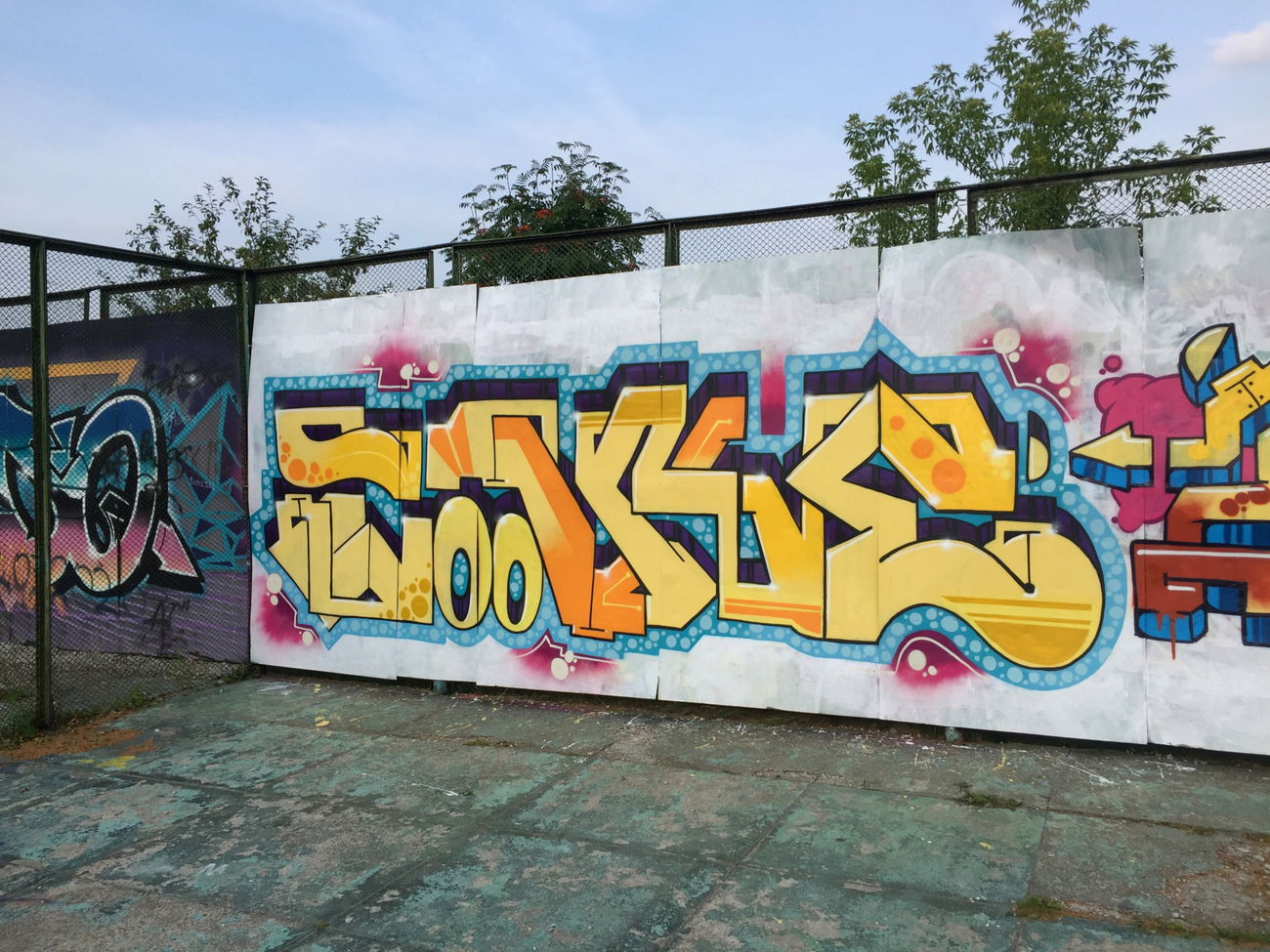 Graffiti Wall in Солигорск - Photo by tonecktabz - tabz, tnek, tonke