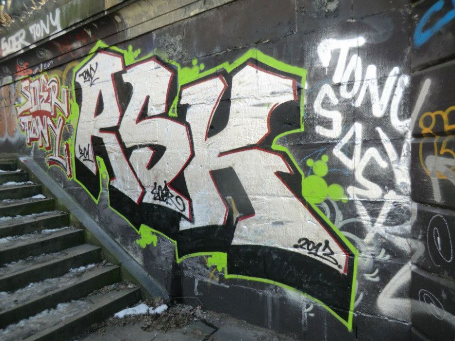 Graffiti Bombing in HAMBURG - Photo by tony301 - 301, RSK, BIA