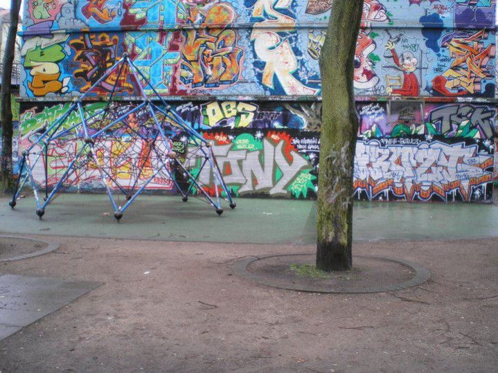 Graffiti Wall in HAMBURG - Photo by tony301