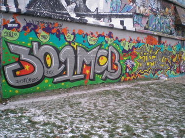 Graffiti Wall - Photo by tony301