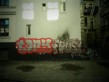 Graffiti Bombing - Photo by tony301 (2012)