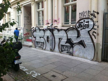 Graffiti Bombing - Photo by tony301