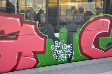 Graffiti Artwork - Photo by toopac - Street