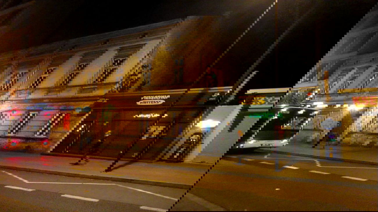 Graffiti Wall - Photo by toopac - Rooftop