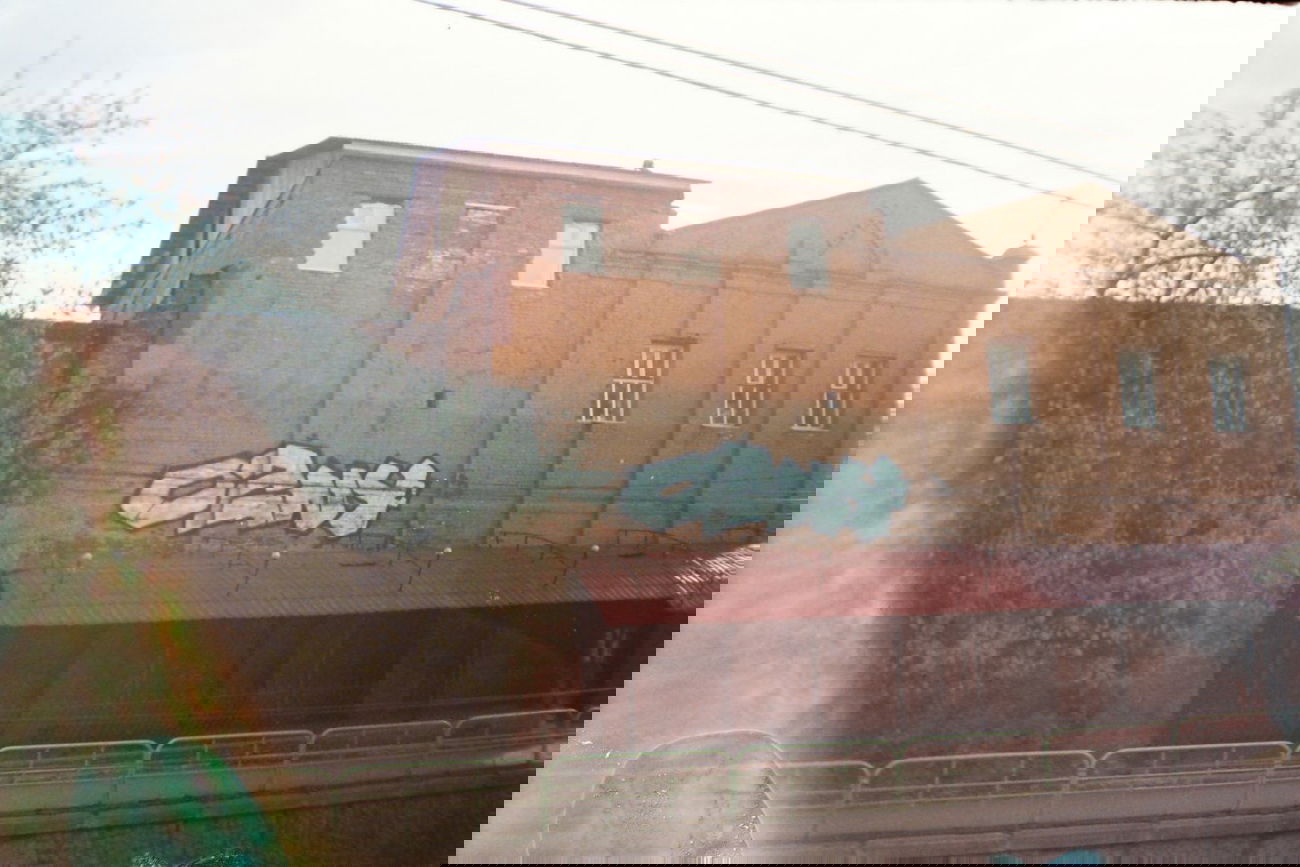 Graffiti Bombing in Tomsk - Photo by toosha (2013)