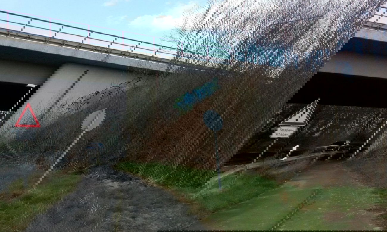 Graffiti Bombing - Photo by tostkopf (2014)