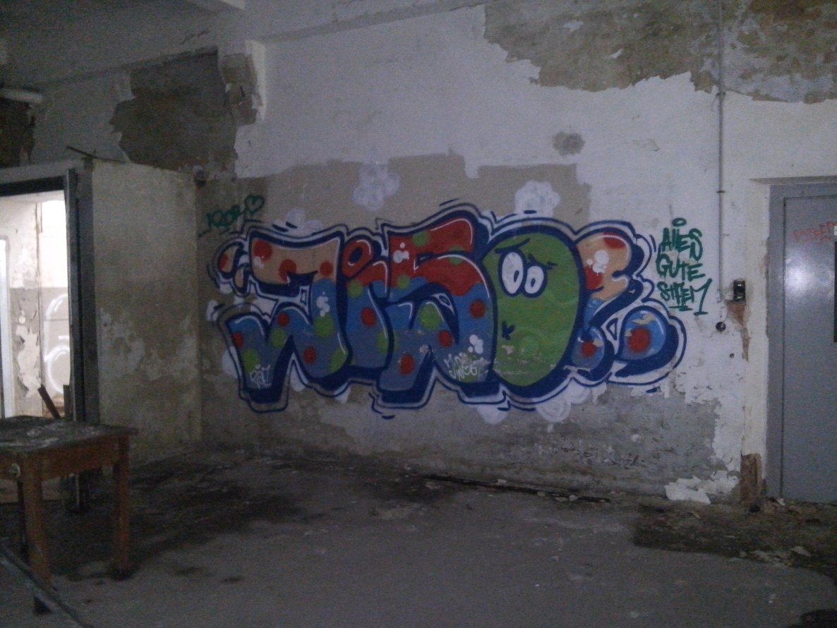 Graffiti Wall - Photo by tostkopf (2014)