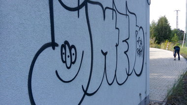 Graffiti Bombing - Photo by tostkopf
