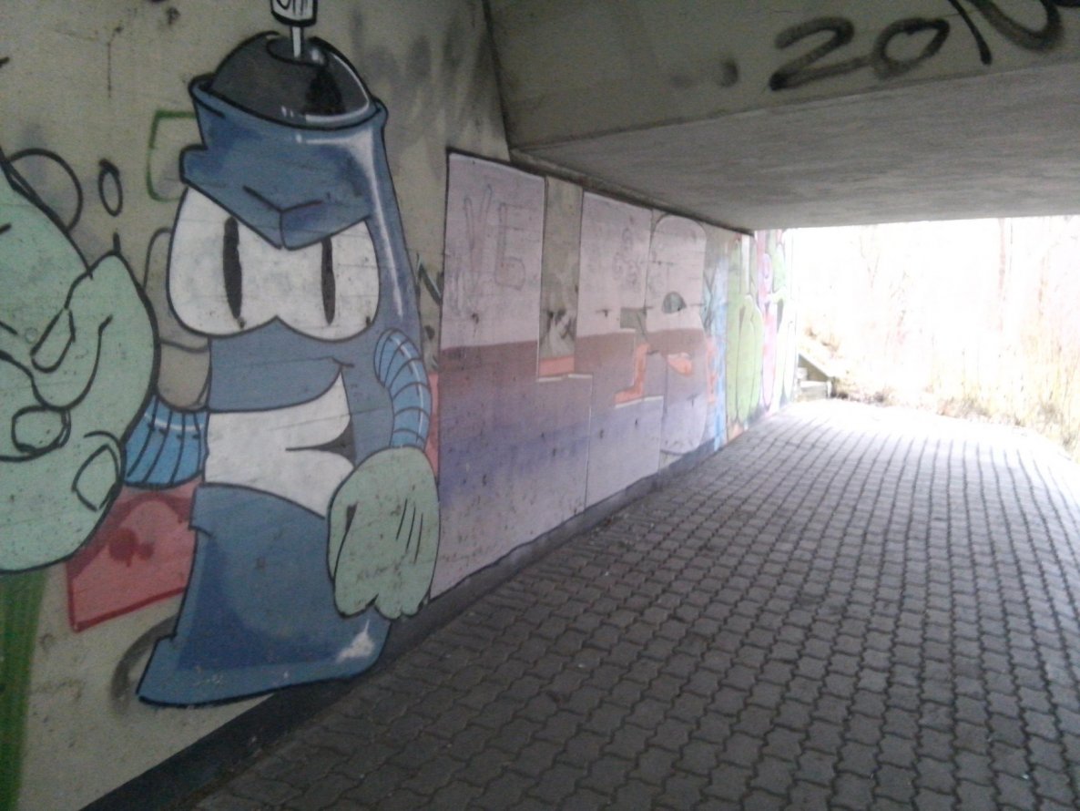 Graffiti Wall - Photo by tostkopf - les (2014)