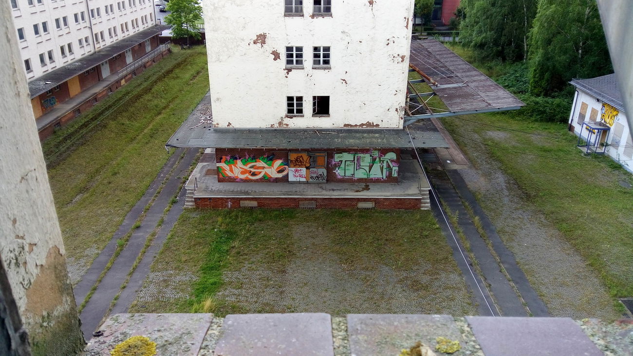 Graffiti Bombing - Photo by tostkopf