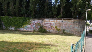 Graffiti Bombing - Photo by tostkopf - Cesar, kassel, old