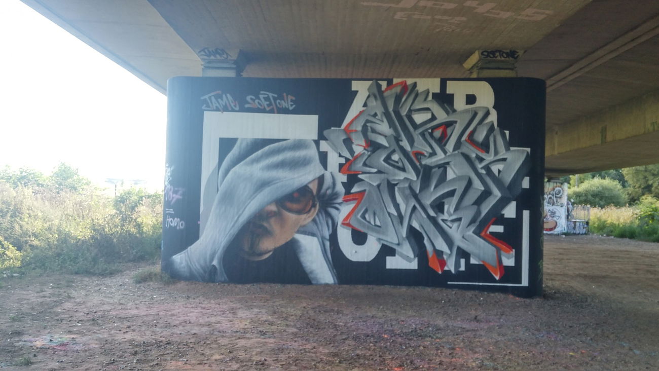Graffiti Street Art - Photo by tostkopf - jame1, &, soet
