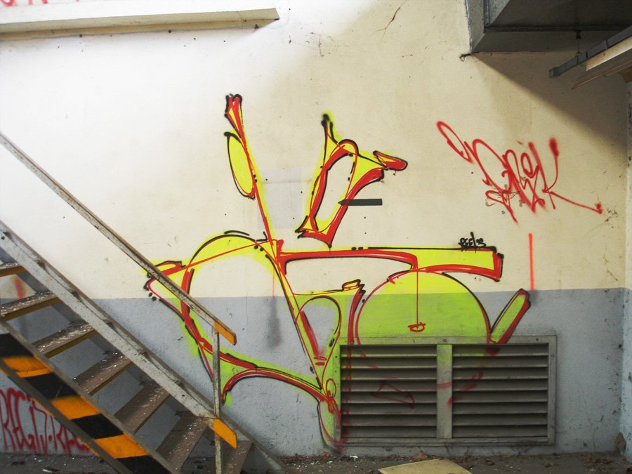 Graffiti Wall - Photo by toysareus