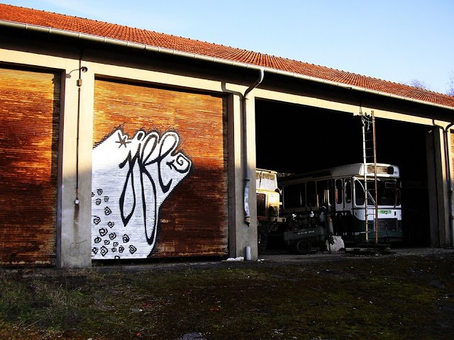 Graffiti Wall - Photo by toysareus