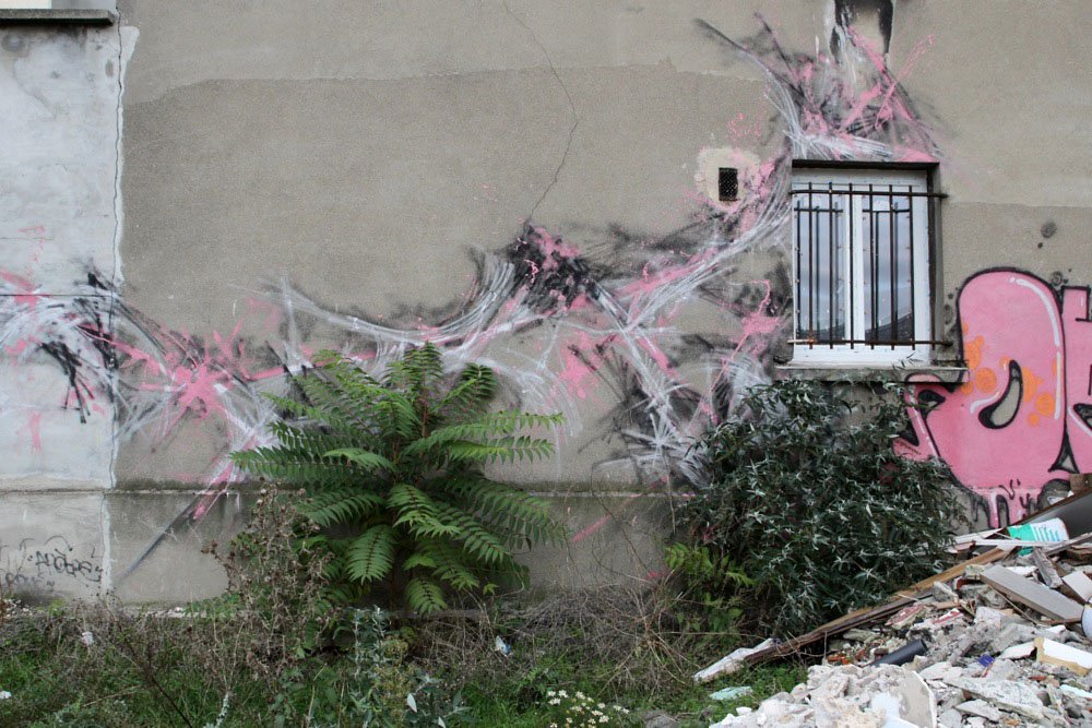 Graffiti Bombing - Photo by toysareus