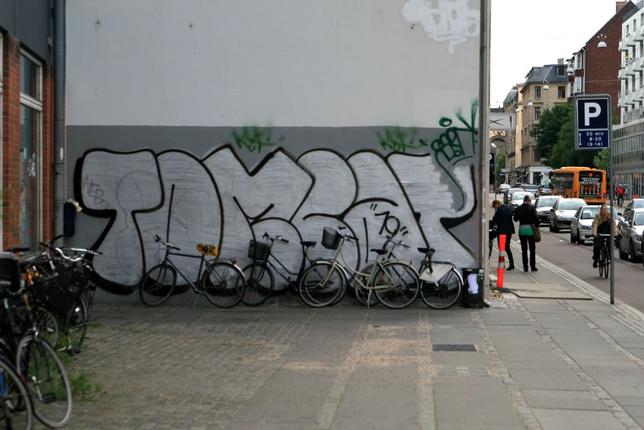 Graffiti Wall - Photo by toysareus