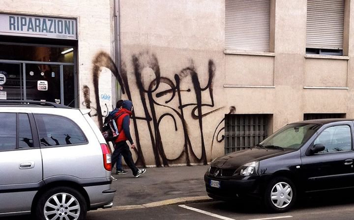 Graffiti Wall - Photo by toysareus