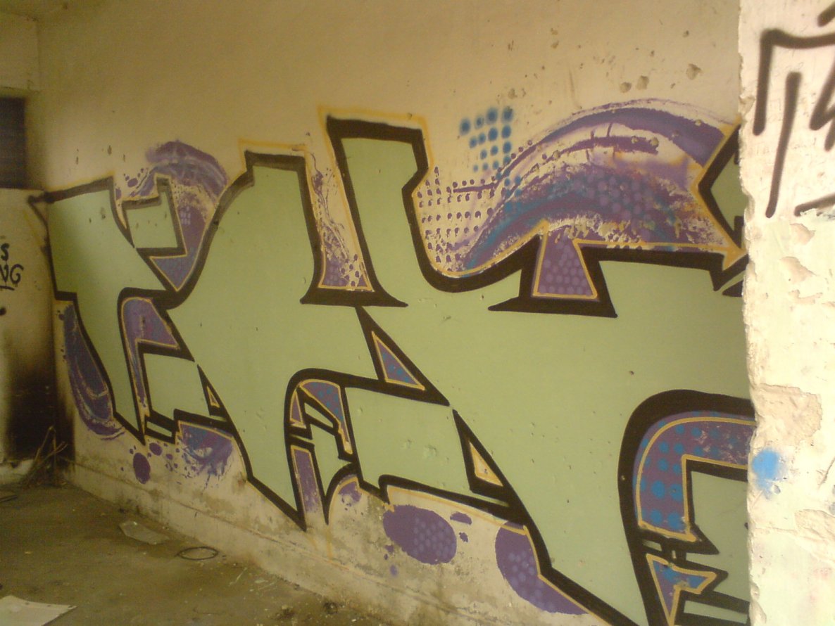 Graffiti Wall - Photo by tqe - tqe