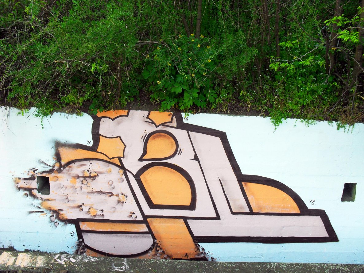 Graffiti Wall - Photo by tqe - SL, Slep