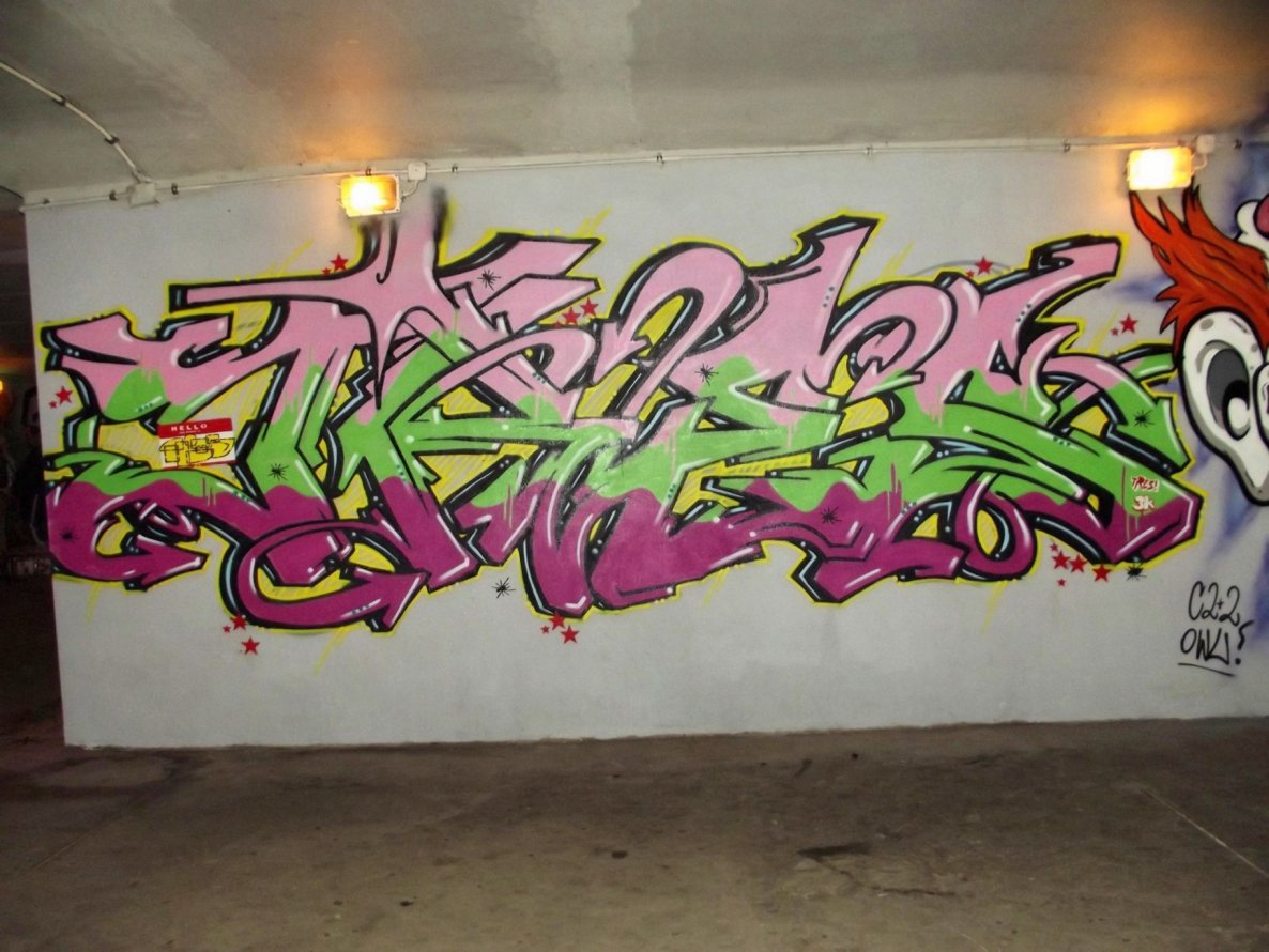 Graffiti Wall - Photo by tresik (2014)