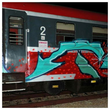 Graffiti Train - Photo by trik