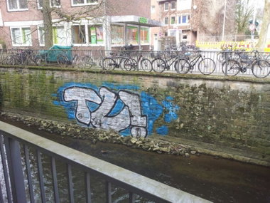 Graffiti Bombing in Münster - Photo by trustlifeOTR - Tl