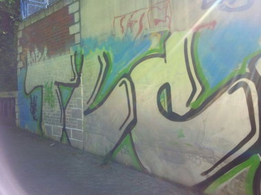 Graffiti Bombing in Münster - Photo by trustlifeOTR - TLcrew, push, one
