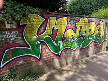 Graffiti Bombing in Münster - Photo by trustlifeOTR - kleba, nuit