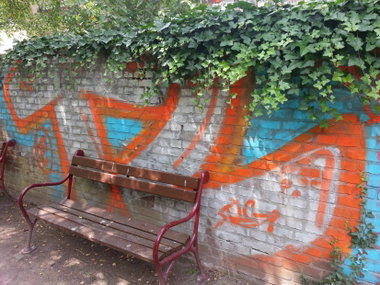 Graffiti Bombing in Münster - Photo by trustlifeOTR - TLcrew, One, Love