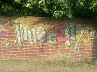 Graffiti Bombing in Münster - Photo by trustlifeOTR - innocent (2009)