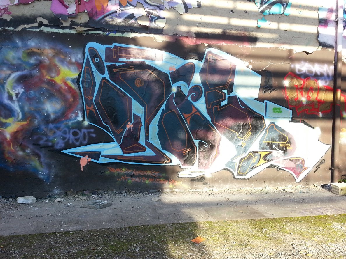 Graffiti Wall in Münster - Photo by trustlifeOTR
