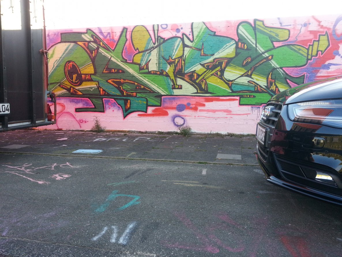 Graffiti Wall in Münster - Photo by trustlifeOTR - Crips (2013)