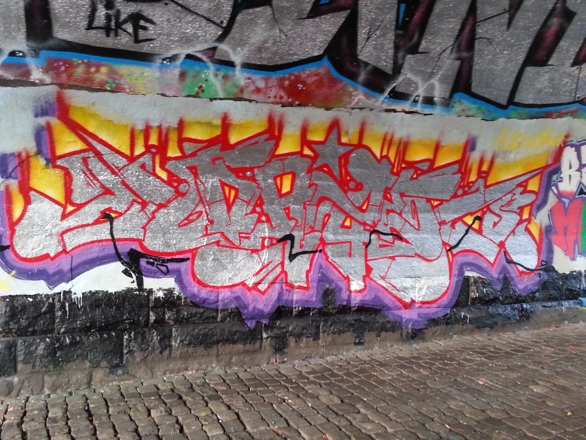 Graffiti Wall in Rheine - Photo by trustlifeOTR - daze