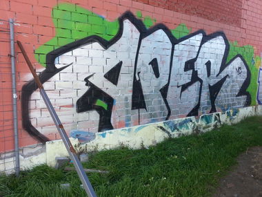 Graffiti Bombing in Münster - Photo by trustlifeOTR - aper, vc