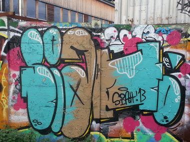 Graffiti Wall - Photo by trustlifeOTR - siah (2013)