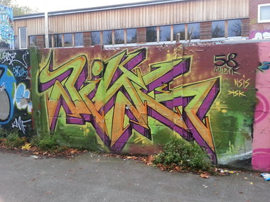 Graffiti Wall - Photo by trustlifeOTR (2013)