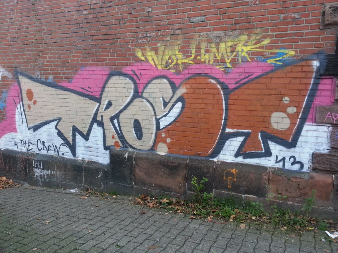 Graffiti Bombing in Münster - Photo by trustlifeOTR - trost (2013)