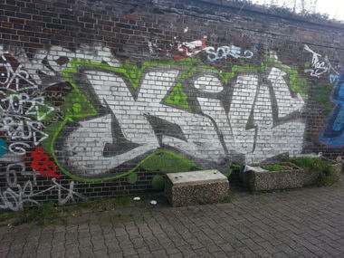 Graffiti Bombing in Münster - Photo by trustlifeOTR - kill