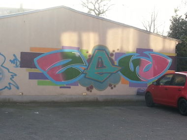 Graffiti Bombing in Münster - Photo by trustlifeOTR - Zew (2013)