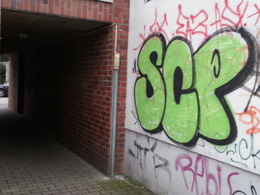Graffiti Bombing in Münster - Photo by trustlifeOTR - Scp (2013)
