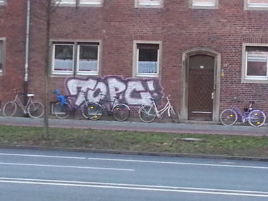 Graffiti Bombing in Münster - Photo by trustlifeOTR - Top.C
