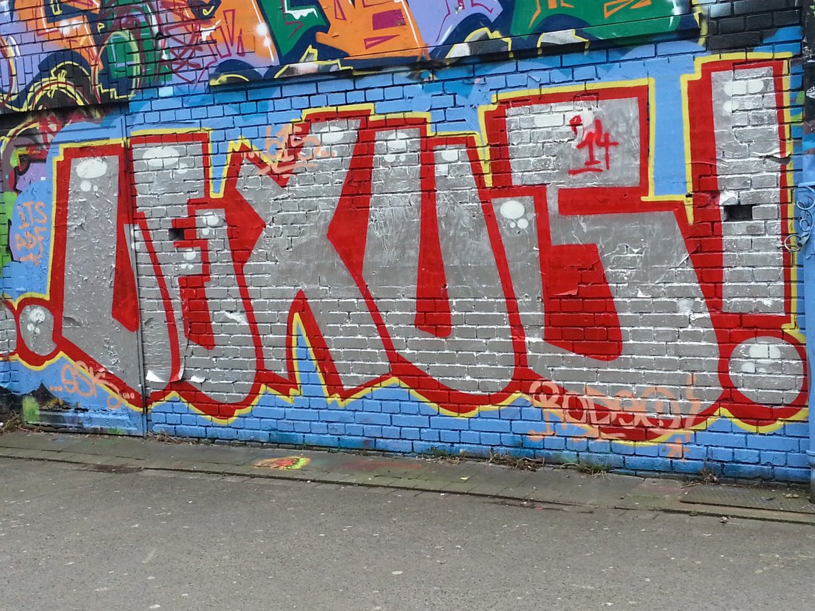 Graffiti Wall - Photo by trustlifeOTR - lexus (2014)