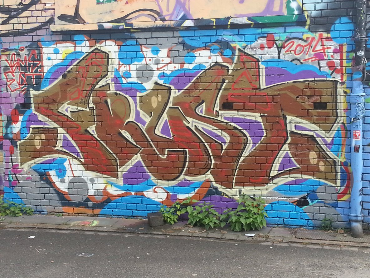 Graffiti Wall - Photo by trustlifeOTR - Frust